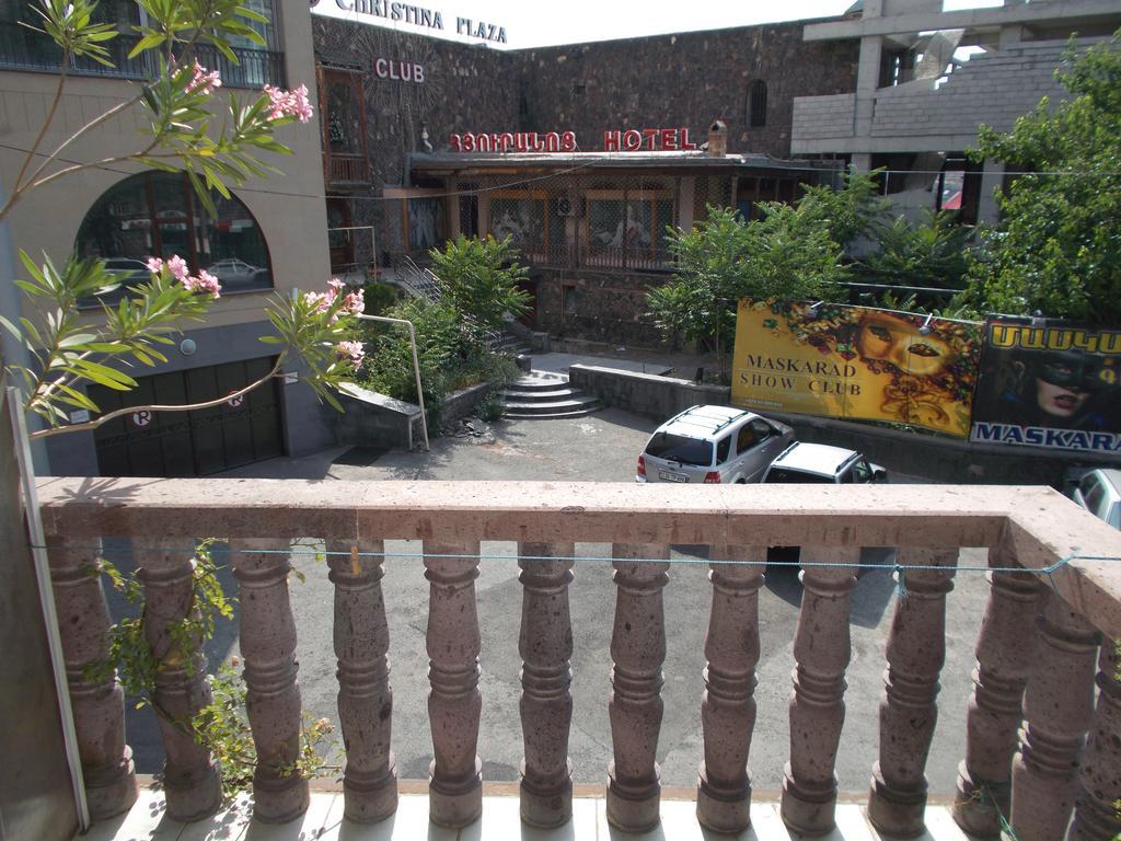Manand Hotel Erivan Exterior foto